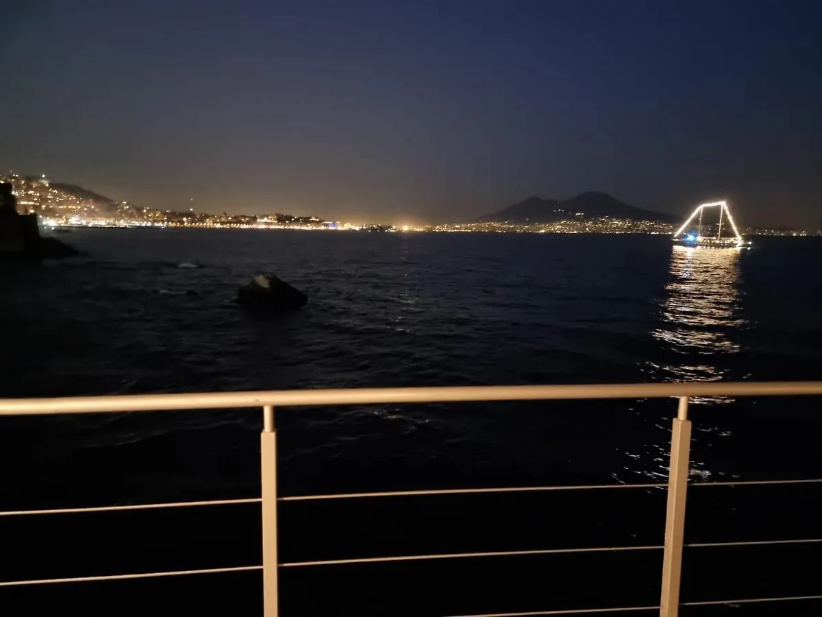 La Casa Sull' Acqua Apartment Naples Italy