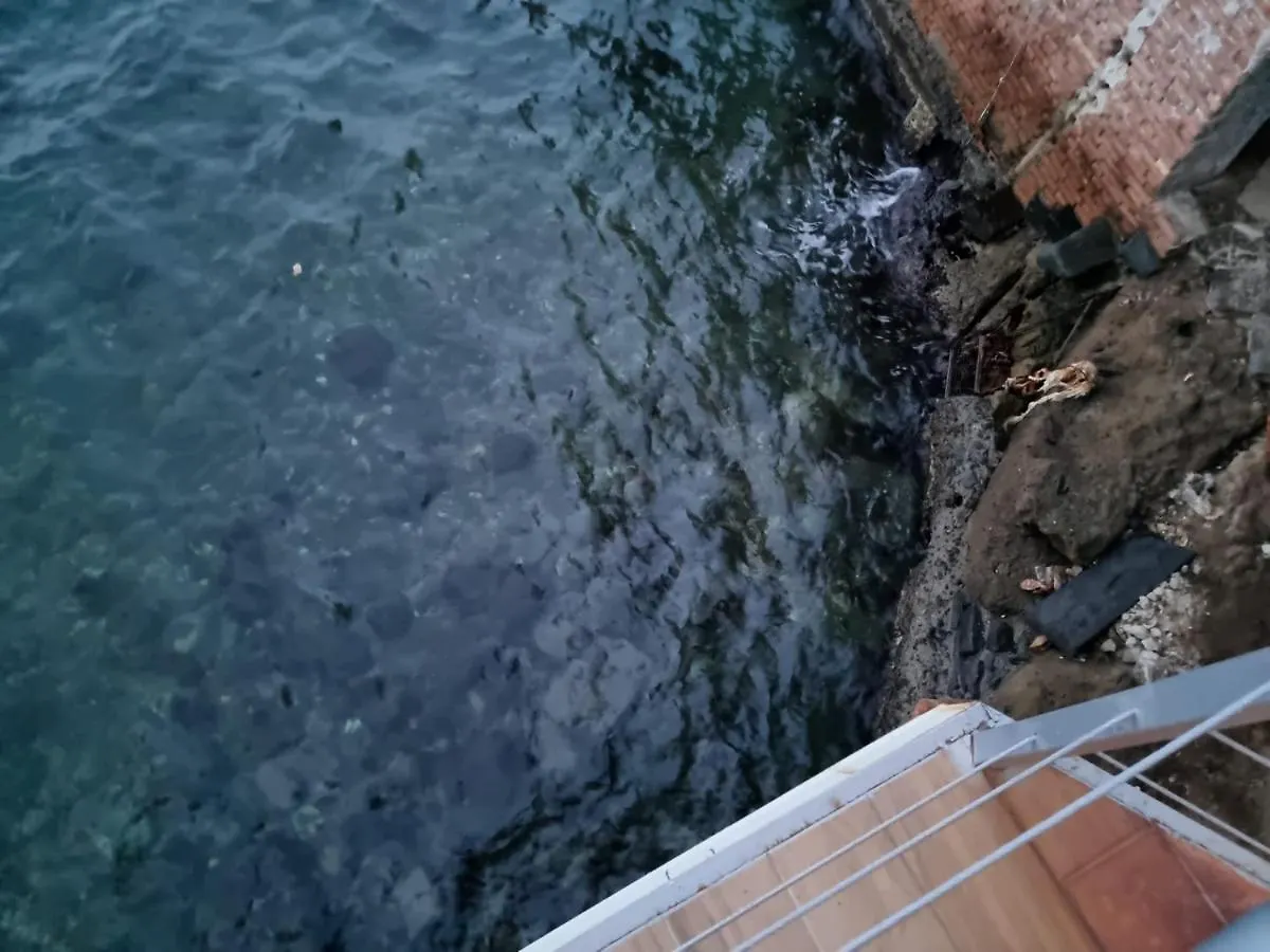 La Casa Sull' Acqua Apartment Naples