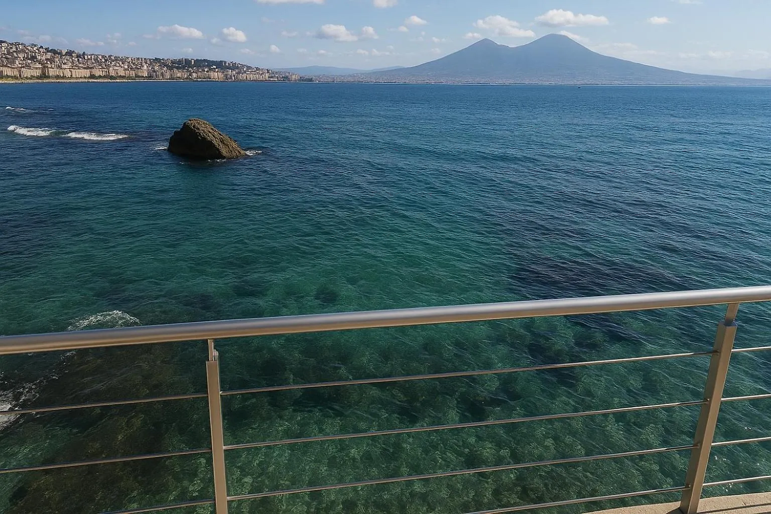 La Casa Sull' Acqua Apartment Naples