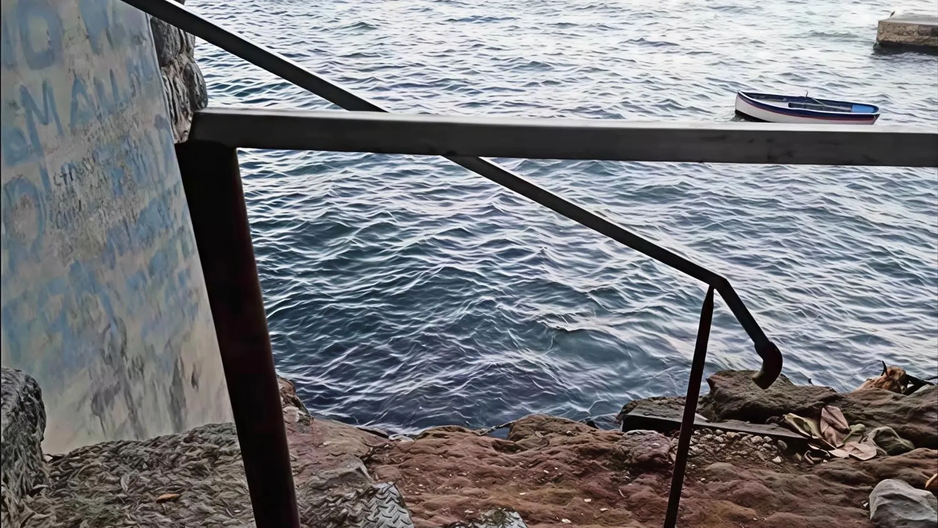 La Casa Sull' Acqua Apartment Naples 0*,  Italy